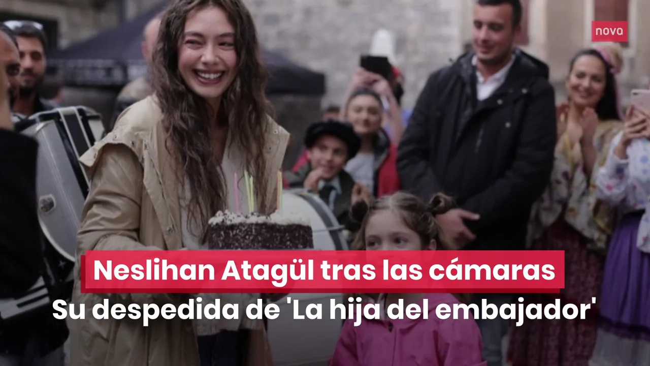 Neslihan Atagül y la relación con sus compañeros de 'La hija del embajador' Neslihan Atagül y la relación con sus compañeros de 'La hija del embajador'