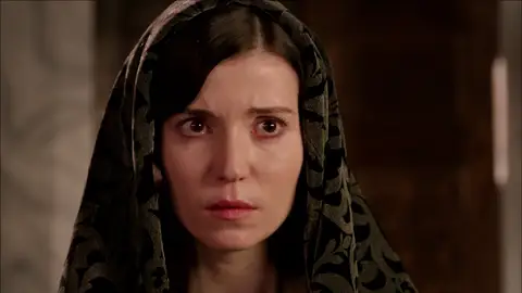 Athysa advierte a Solimán: "Si piensas sentenciarlo a muerte, tendrás que matarme a mi primero" Athysa advierte a Solimán: "Si piensas sentenciarlo a muerte, tendrás que matarme a mi primero"