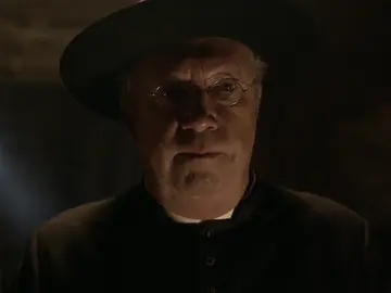 La peligrosa búsqueda del Padre Brown que casi acaba con su vida La peligrosa búsqueda del Padre Brown que casi acaba con su vida