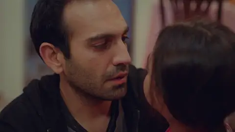 Öykü, desesperada, suplica a su padre: "Papá, tengo miedo. No quiero" Öykü, desesperada, suplica a su padre: "Papá, tengo miedo. No quiero"