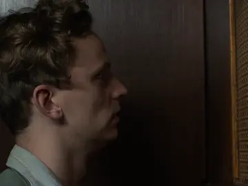 Luis le confiesa al Padre Brown su gran pecado Luis le confiesa al Padre Brown su gran pecado