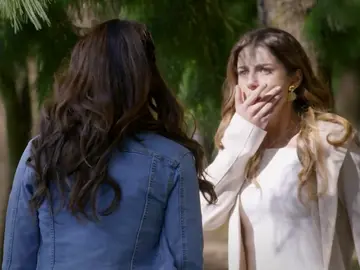 Sandy llega a las manos con Valeria tras enterarse del beso con Mateo Sandy llega a las manos con Valeria tras enterarse del beso con Mateo