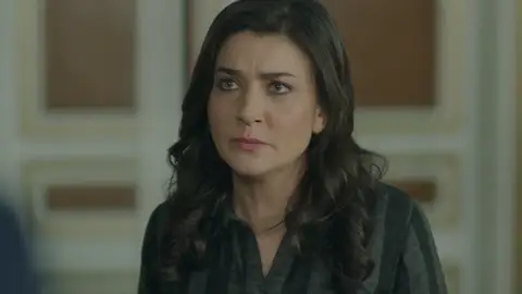 Máxima tensión entre Muzaffer y Cemal tras la invitación de Emre Máxima tensión entre Muzaffer y Cemal tras la invitación de Emre