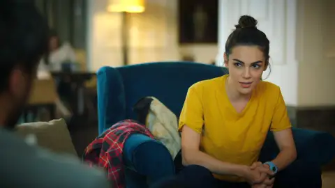 Ayse acepta el trato con Ferit Corazón herido