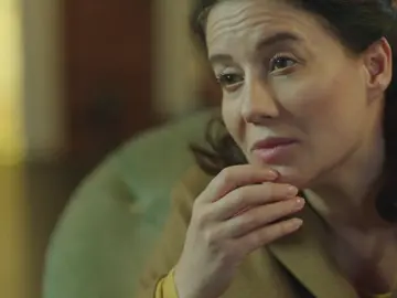 Azime defiende a Nefise y advierte a Cemal: "No dejaré que alguien le haga daño" Azime defiende a Nefise y advierte a Cemal: "No dejaré que alguien le haga daño"