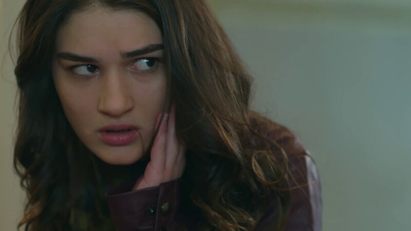 Cemre, en pie de guerra contra toda su familia a causa de su amor con Kartal