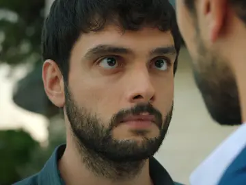 Yaman se encara con Ferit Yaman se encara con Ferit