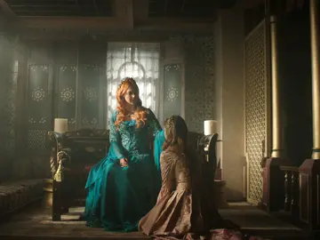 Hürren y su hija Mihrimah Hürren y su hija Mihrimah