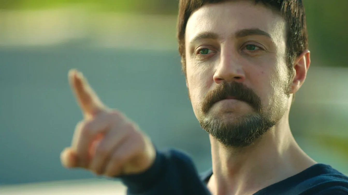 El plan de Ahmet Alas rotas