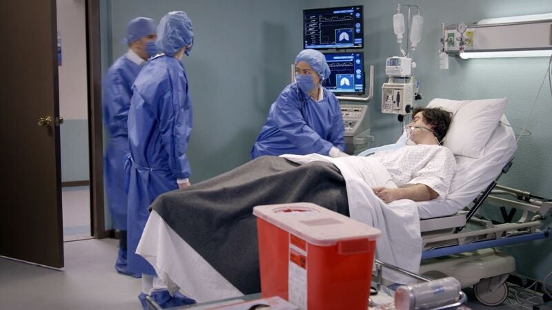 Sandy intenta asesinar a Mateo para quedarse con toda la herencia de Don Patricio