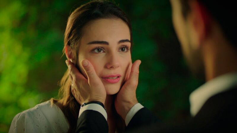 Ferit grita su amor por Ayse con una original pedida de mano: “Eres lo mejor que me ha pasado” 