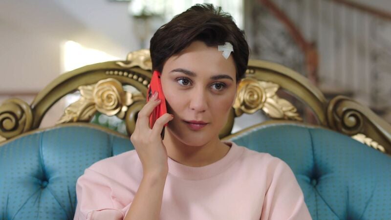 Los médicos han salvado la vida de Hande pero ella sufre unas secuelas que sorprenden a todos