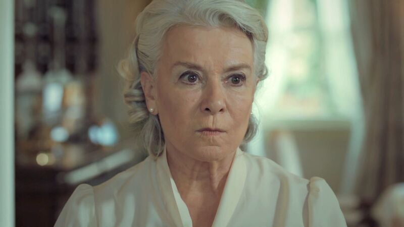 Esma se queda de piedra al descubrir los planes de Faruk