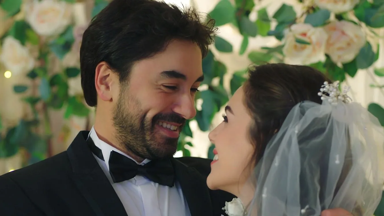 Ferit y Ayse, marido y mujer Corazón herido