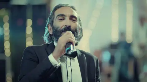 La venganza de Adem no tiene límites: desvela su secreto el día de su boda ante la alta sociedad La venganza de Adem no tiene límites: desvela su secreto el día de su boda ante la alta sociedad