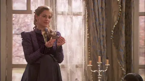 Angustias humilla a Pepa públicamente Angustias humilla a Pepa públicamente