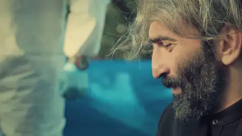 Adem se sale con la suya y exhuman el cuerpo de Fevzi Adem se sale con la suya y exhuman el cuerpo de Fevzi