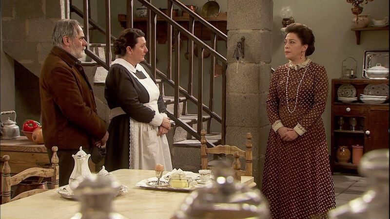 La ira de Francisca no tiene límites: expulsa de sus tierras a los Castañeda