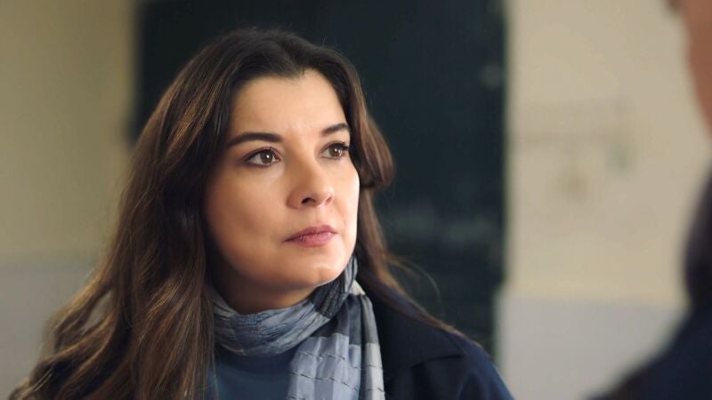 Feraye se niega a dejar abandonada a la malherida Ayse y asume las consecuencias de lo que pueda suceder