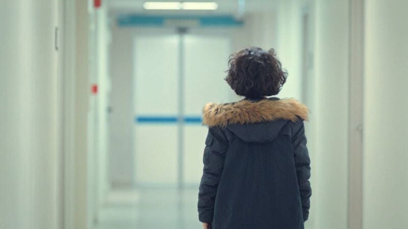 Begum está en el quirófano y Emir, Faruk y Süreyya reciben la peor de las noticias