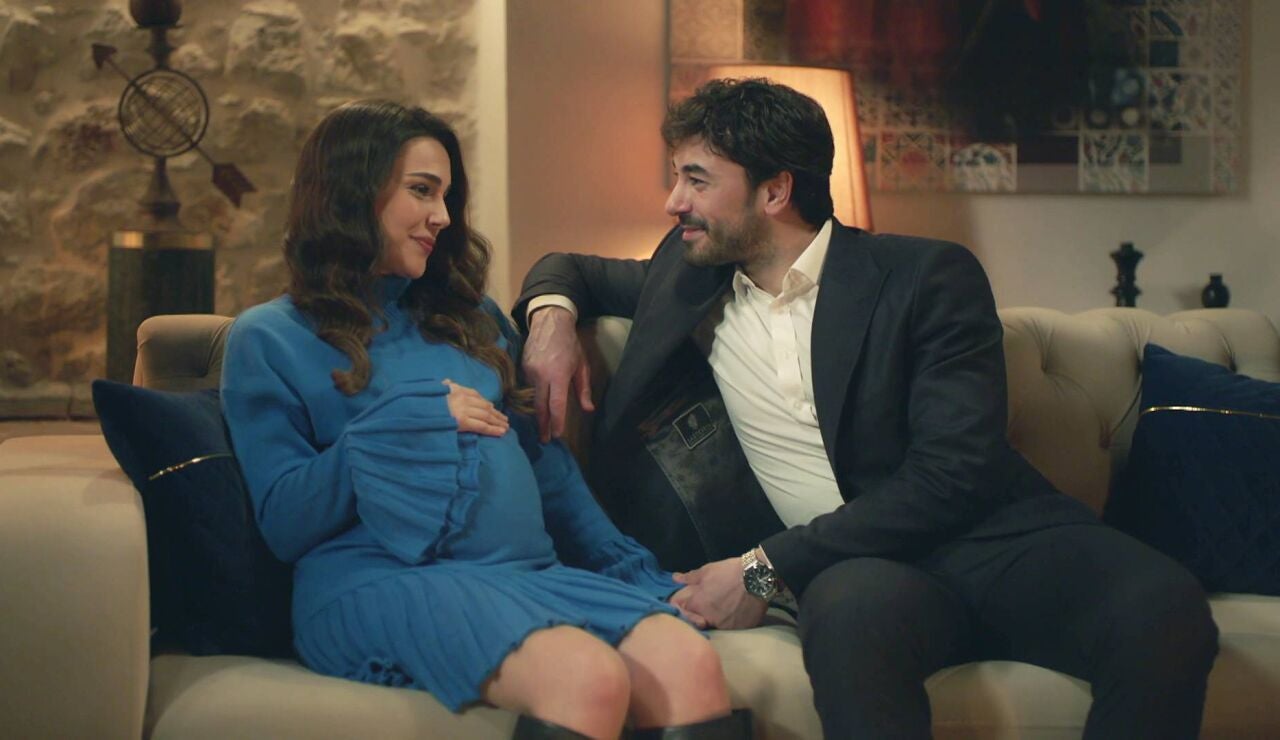 Ferit y Ayse, una historia de amor con boda, divorcio y reconciliaci&oacute;n 