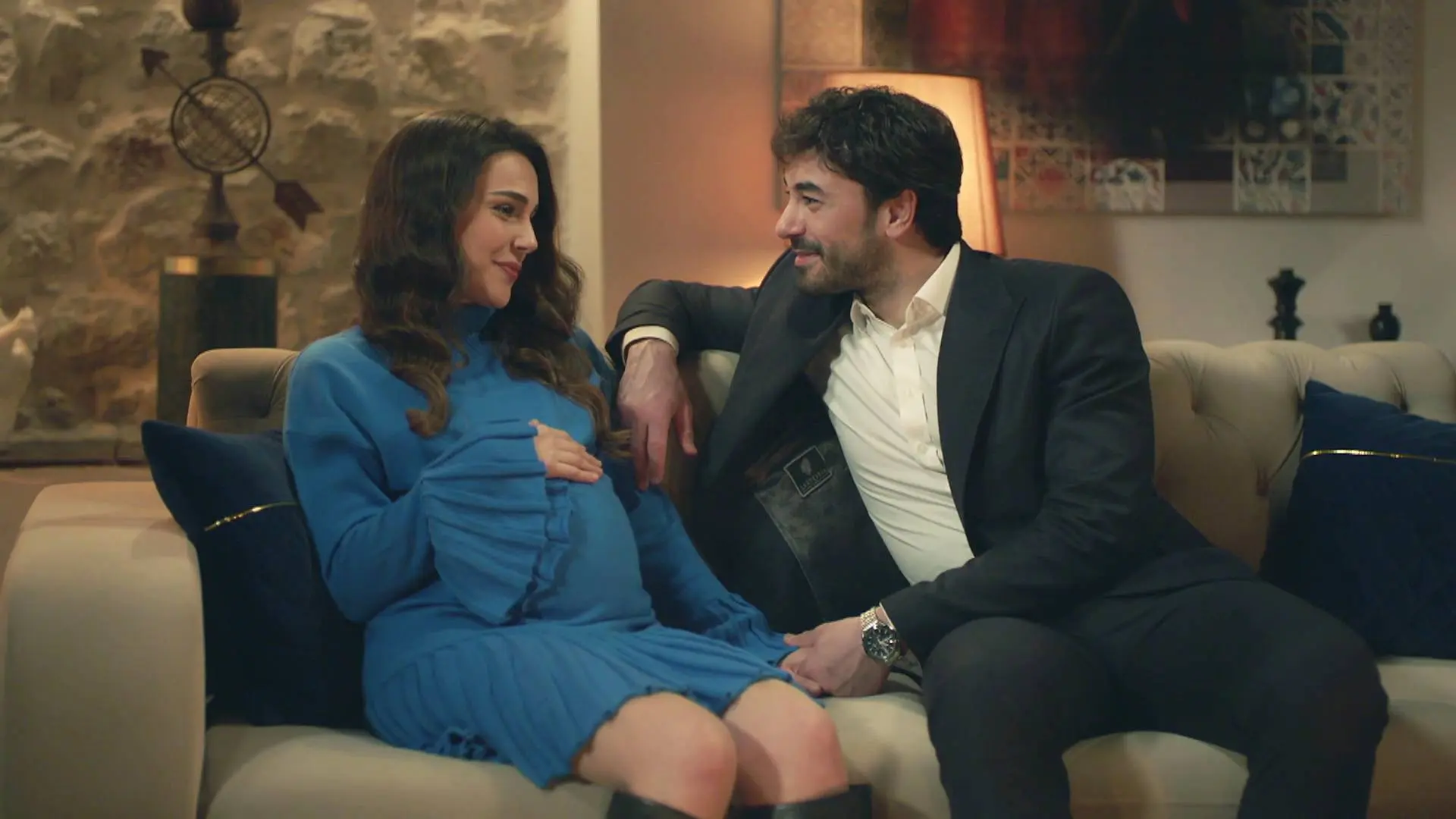 Ferit y Ayse, una historia de amor con boda, divorcio y reconciliación Ferit y Ayse, una historia de amor con boda, divorcio y reconciliación