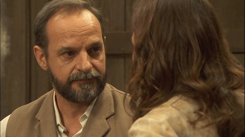 Raimundo se ofrece a Pepa para ayudarla a rescatar al pequeño Martín