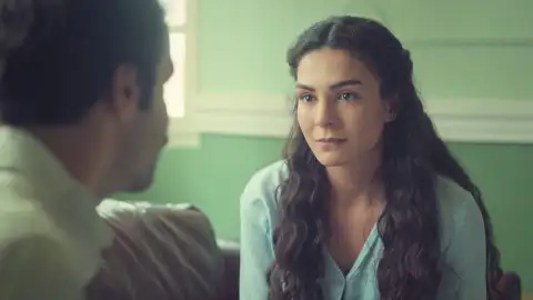 Burcu no da el sí quiero a Osman y se disculpa ante él: "Te amo, pero no eres para mí" Burcu no da el sí quiero a Osman y se disculpa ante él: "Te amo, pero no eres para mí"