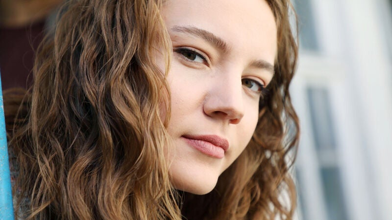 Nefise Cibranoglu, la joven que cambia el destino de todos