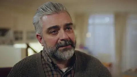 La decisión inquebrantable de Cüneyt: no dejará su casa ni sus tierras La decisión inquebrantable de Cüneyt: no dejará su casa ni sus tierras