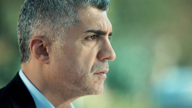 Faruk está confundido al enterarse que puede ser el hijo de Garib