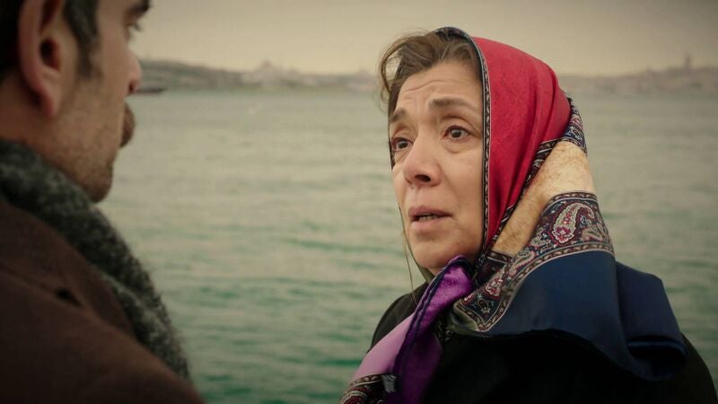 Ismihan revela a Kenan cómo Kevsa la obligó a separarse de él cuando todavía era un bebé 