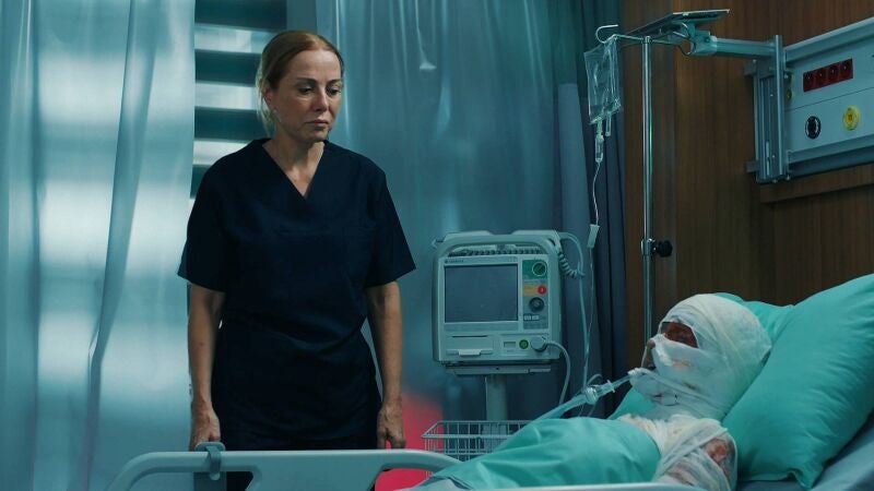 El maquiavélico plan de Tomris para hacer creer que Şimal sigue viva y Çicek muerta