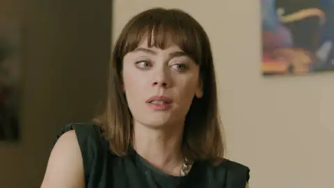 Cemre revela a Ozan cuáles son realmente sus sentimientos hacia él Cemre revela a Ozan cuáles son realmente sus sentimientos hacia él