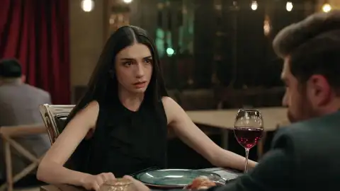 Çicek tiende una trampa a Iskender para que confiese su culpabilidad en el incendio de la cisterna Çicek tiende una trampa a Iskender para que confiese su culpabilidad en el incendio de la cisterna