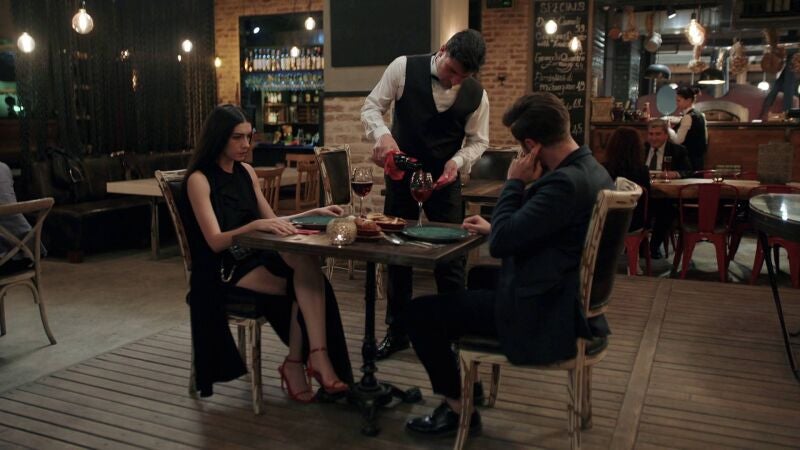 Çicek urde un plan para que Iskender confiese sus crímenes y acabe en prisión