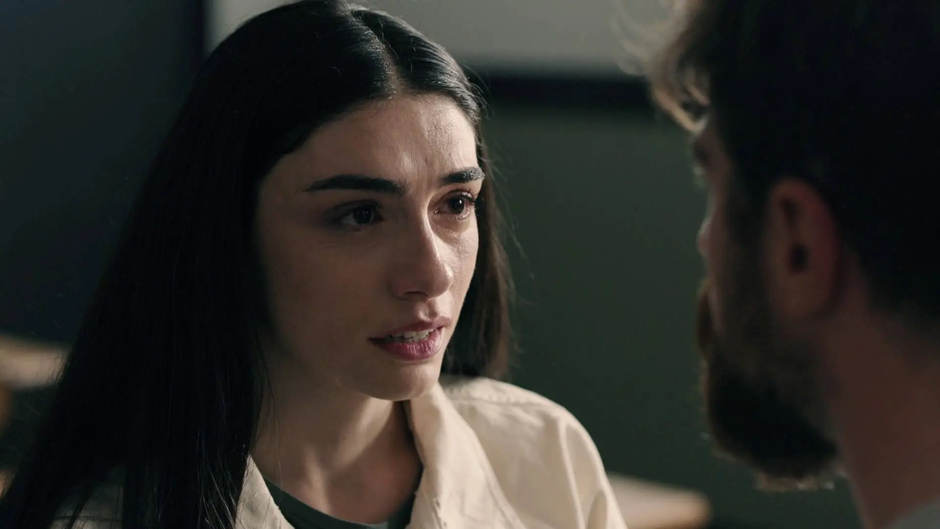Çicek confiesa su amor a Iskender 
