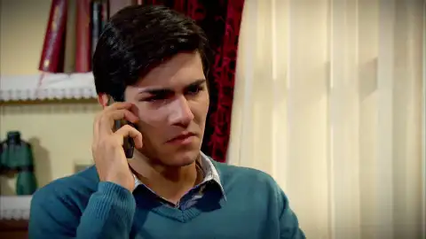 Ali no puede dejar de pensar en Suna e intenta limar asperezas con ella sin mucho éxito Ali no puede dejar de pensar en Suna e intenta limar asperezas con ella sin mucho éxito