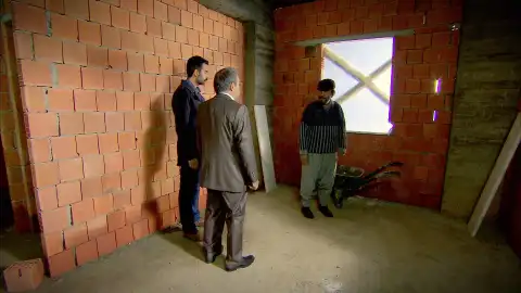 Azad y Kadim buscan a Cemal sin mucho éxito Azad y Kadim buscan a Cemal sin mucho éxito