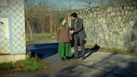 Ferman quiere saber quién es la madre de Zehra Ferman quiere saber quién es la madre de Zehra