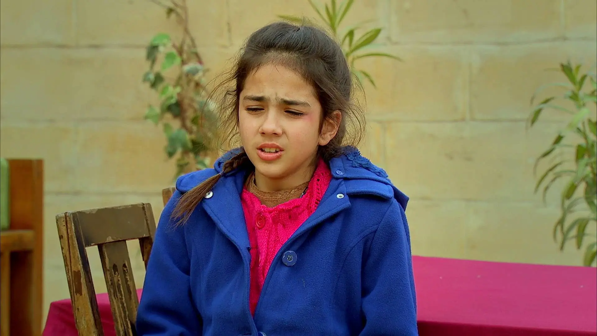Elif regresa a la mansión de los Kirman Elif regresa a la mansión de los Kirman