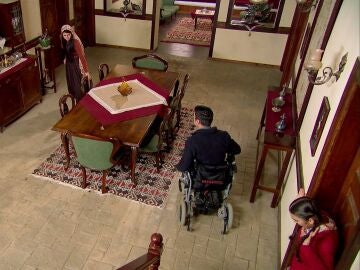  Ali descubre que Suna está embarazada... ¡Entra en cólera y lo paga con Berfin!