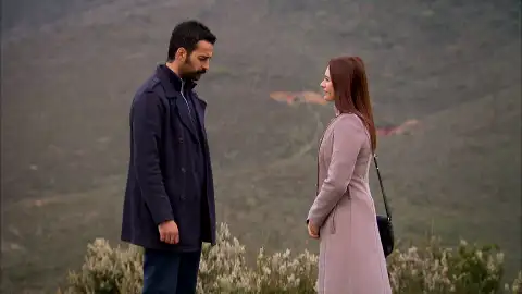 De altar a la ruptura: ¿Qué lleva a Azad a romper su relación con Melek? De altar a la ruptura: ¿Qué lleva a Azad a romper su relación con Melek?