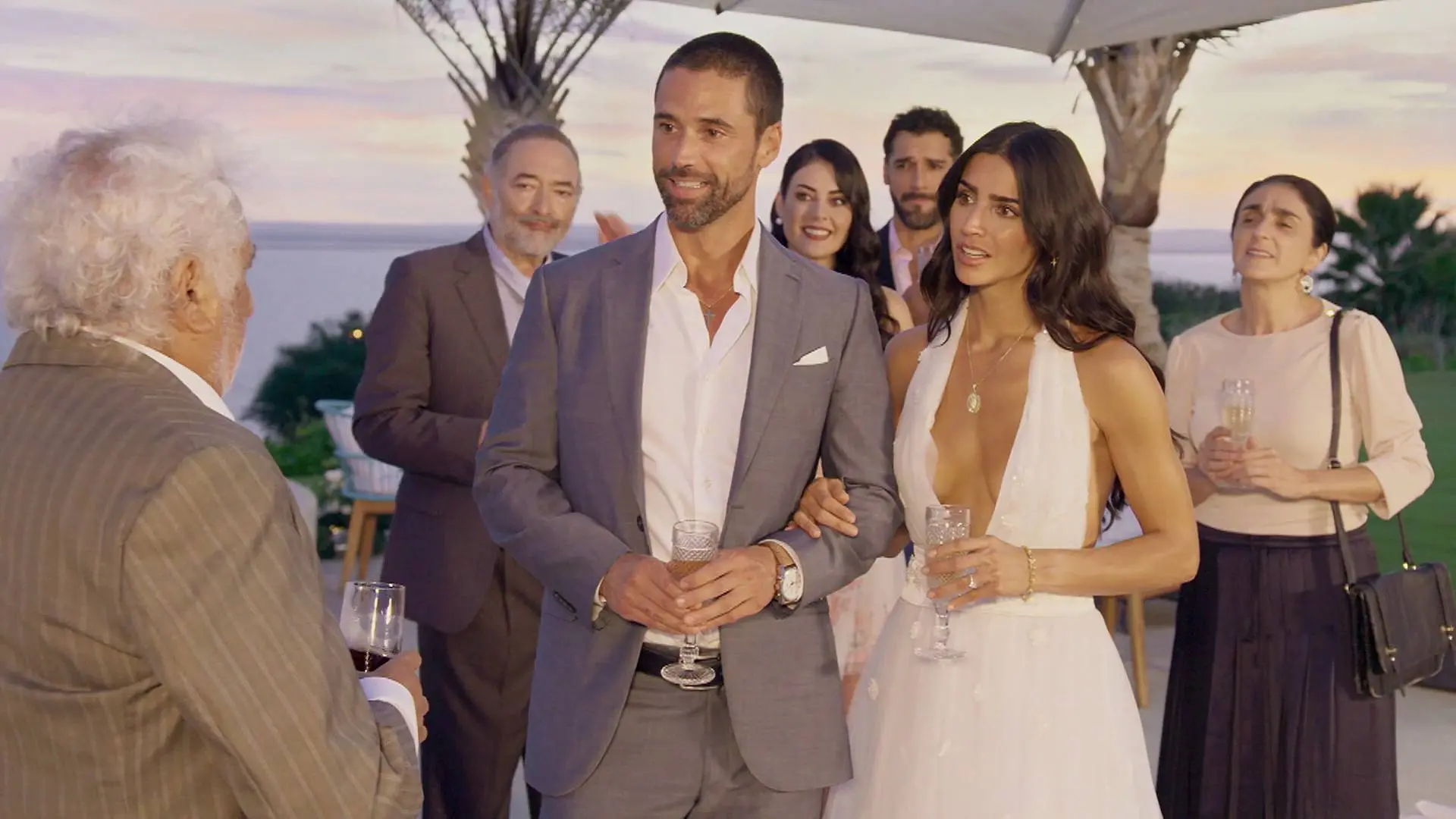 Alfonso dedica unas bonitas palabras a su hija Sofía tras casarse: "Es un privilegio ser tu padre" Alfonso dedica unas bonitas palabras a su hija Sofía tras casarse: "Es un privilegio ser tu padre"