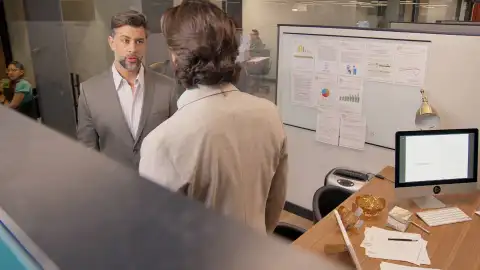 Max pide a Ernesto que respete a Vanesa Max pide a Ernesto que respete a Vanesa