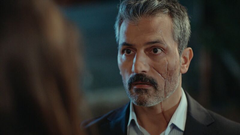 Nehir descubre el engaño de Nazim y la relación entre ellos queda al borde de la ruptura total