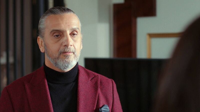 Hakan, el misterioso buen amigo de Nazim, quiere conocer más a Nehir