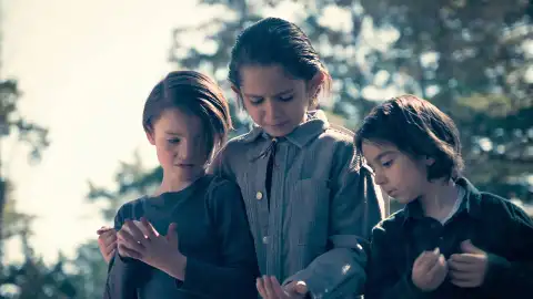 Jesús recuerda el día que enterraron a su padre v Jesús recuerda el día que enterraron a su padre