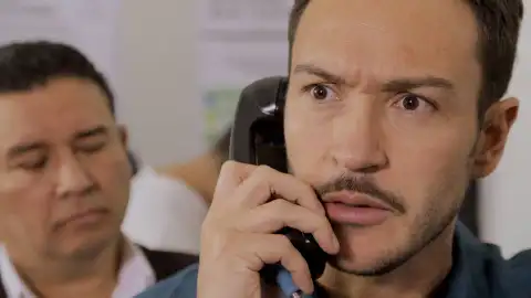 Eduardo traiciona a Álvaro Eduardo traiciona a Álvaro