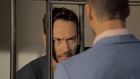 Álvaro le confiesa a Alejandro que Sofía nunca se acostó con Eduardo Álvaro le confiesa a Alejandro que Sofía nunca se acostó con Eduardo